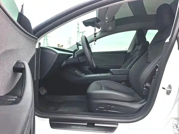 Tesla Model 3 2026