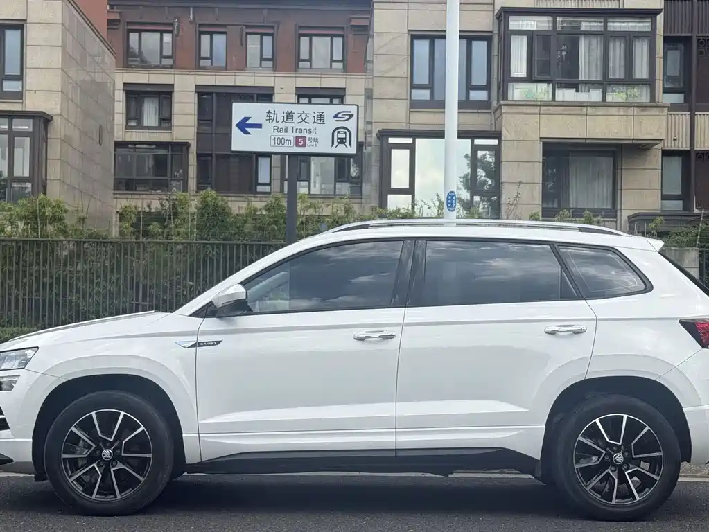 Skoda Karoq 2022 — фото 3