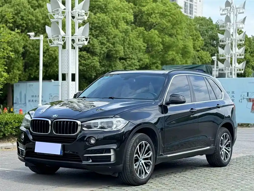 BMW X5 2016 — фото 1