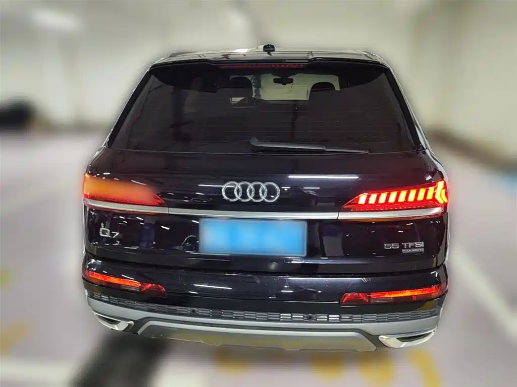 Audi Q7 2021 — фото 10