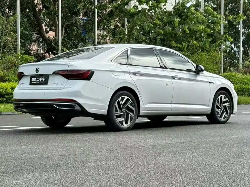 Volkswagen Sagitar 2023