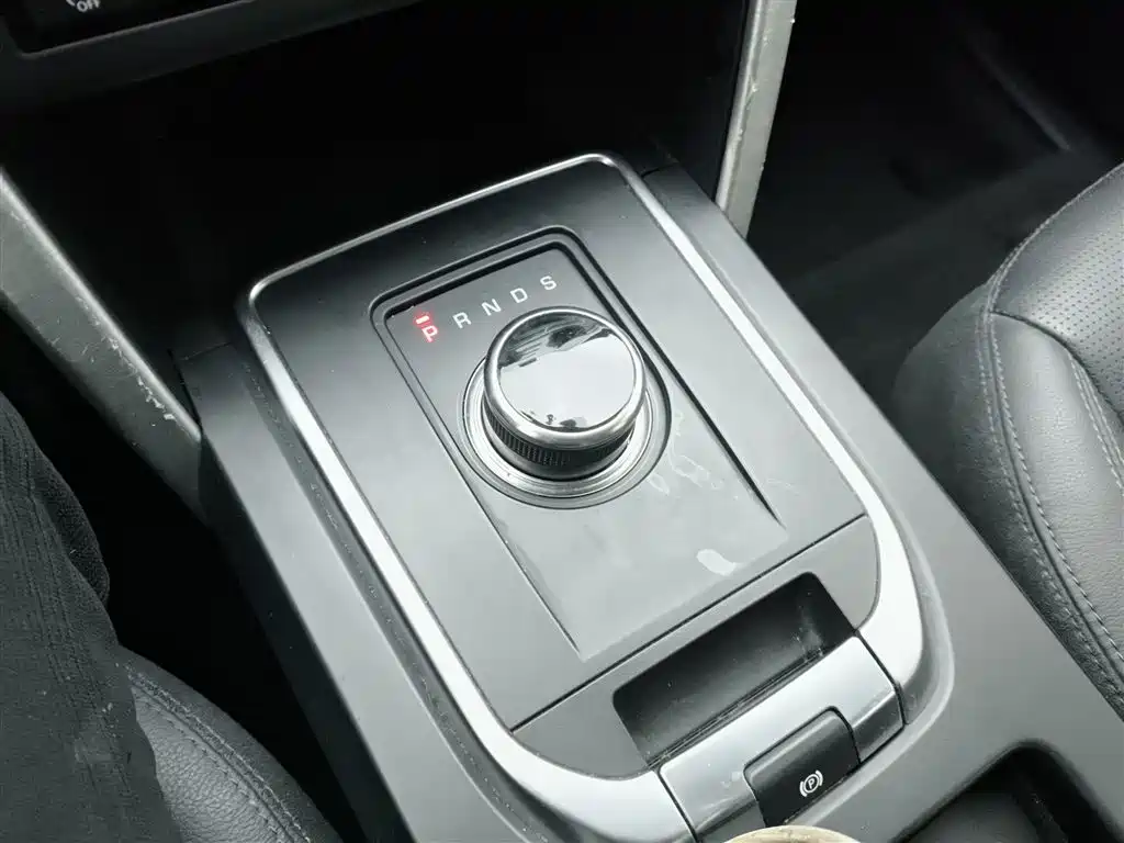 Land Rover Discovery Sport 2019 — фото 10