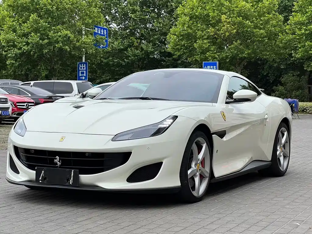 Ferrari Portofino 2019 — фото 1