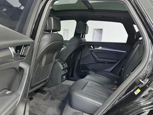 Audi Q5L 2025