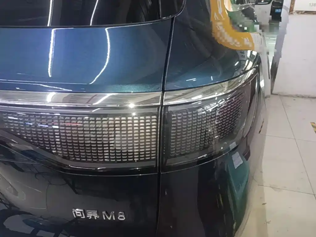 AITO M8 2025 — фото 8