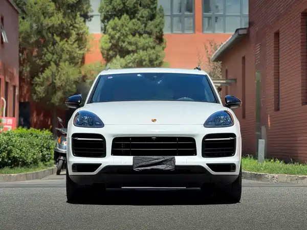 Porsche Cayenne 2023