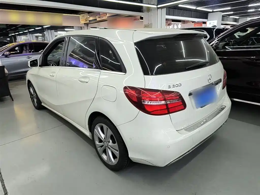 Mercedes-Benz B-Class 2016 — фото 5