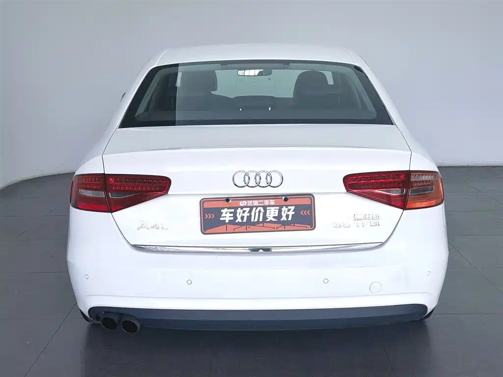 Audi A4L 2015 — фото 4