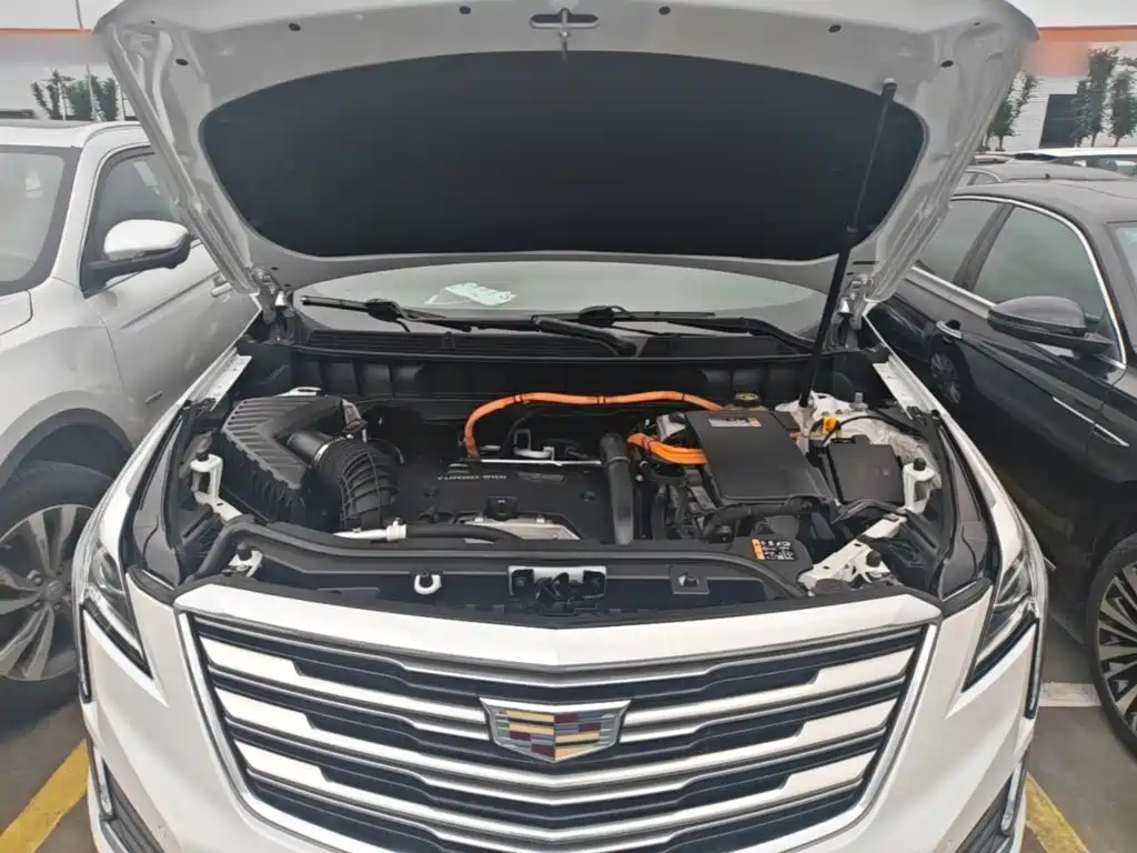 Cadillac XT5 2018 — фото 16