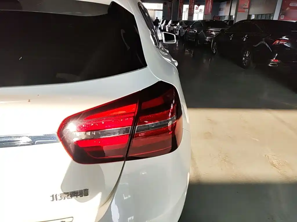 Mercedes-Benz GLA 2017 — фото 8