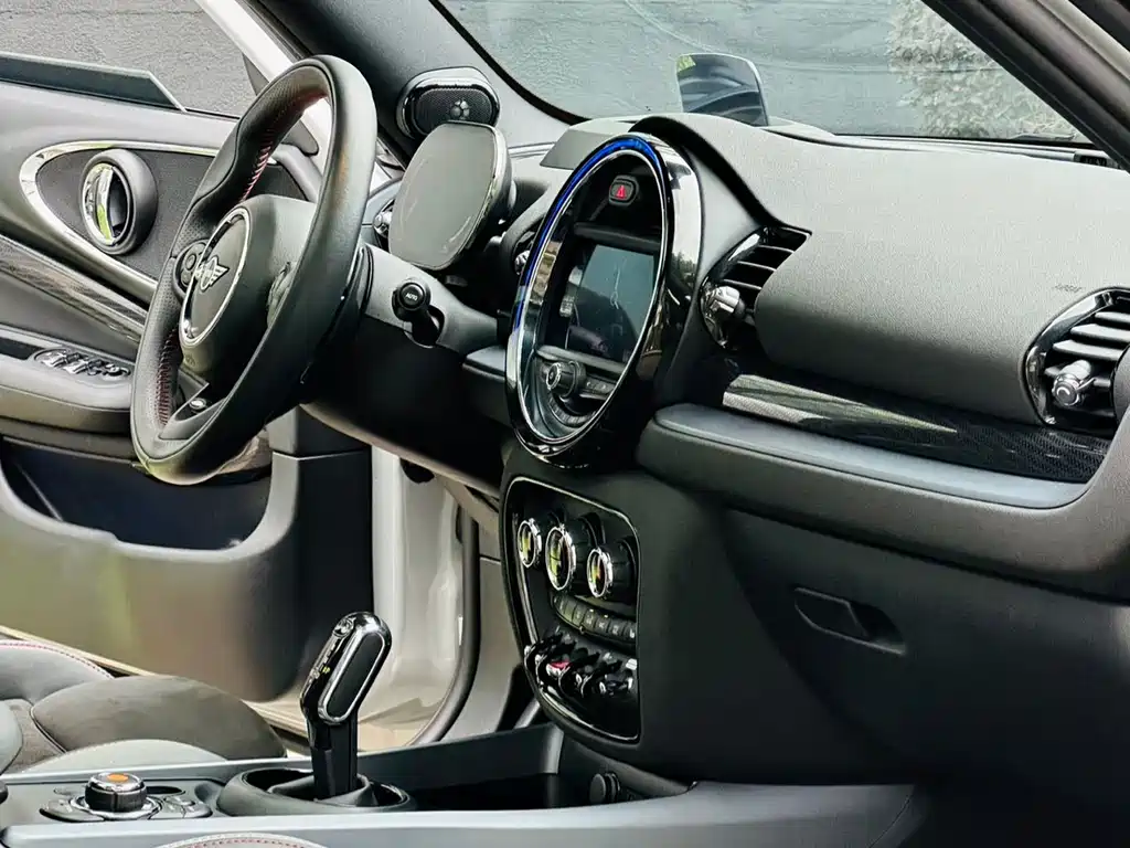 MINI JCW Clubman 2021 — фото 12