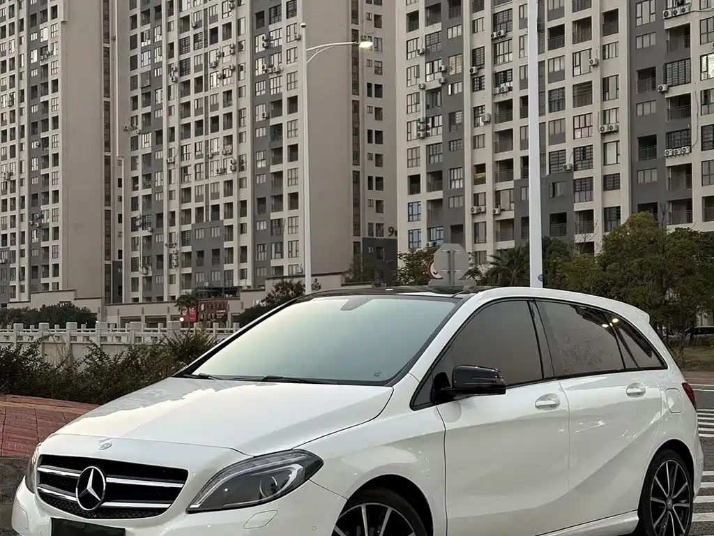 Mercedes-Benz B-Class 2013
