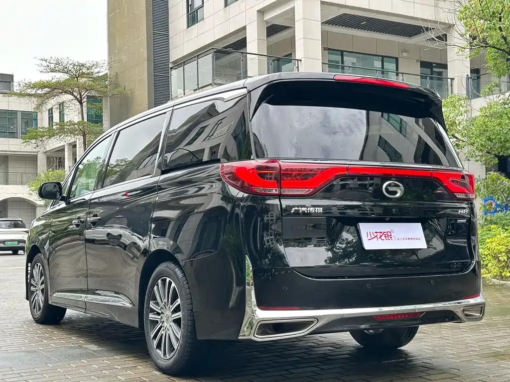 GAC Motor Trumpchi M8 2022 — фото 7