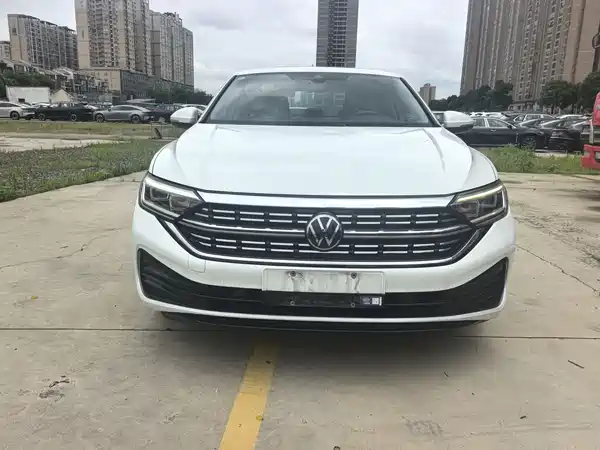Volkswagen Sagitar 2023