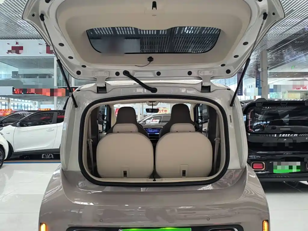 Baojun Kiwi EV 2022 — фото 19