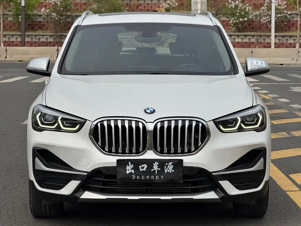 BMW X1 2022 — фото 3