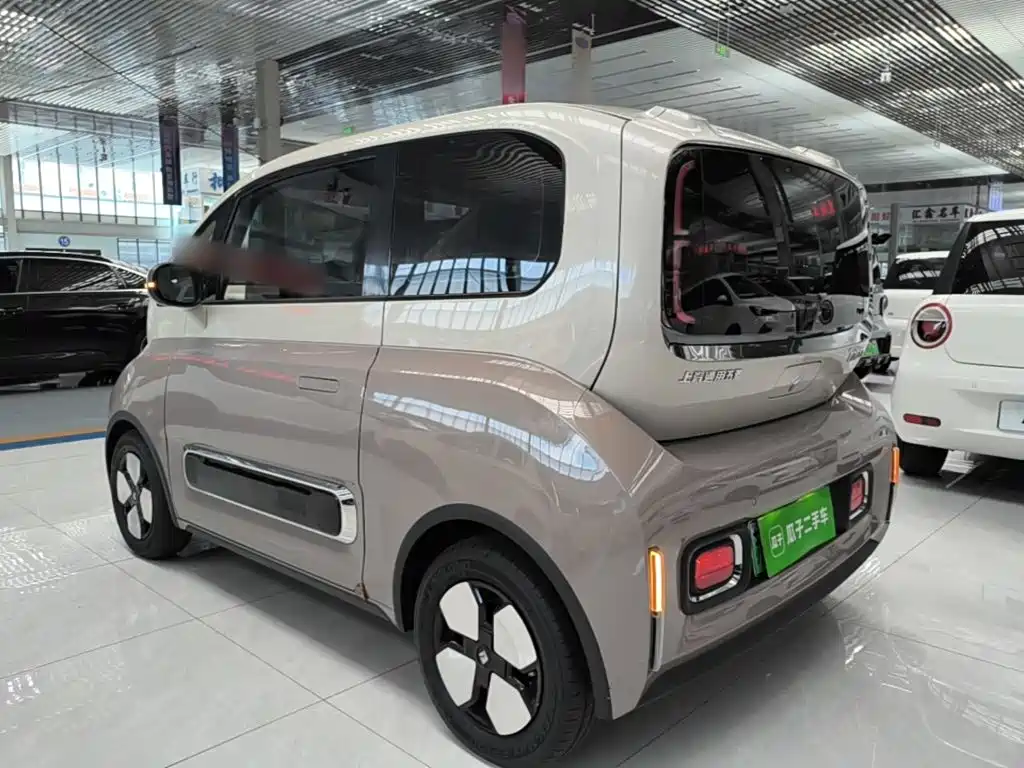 Baojun Kiwi EV 2022 — фото 5