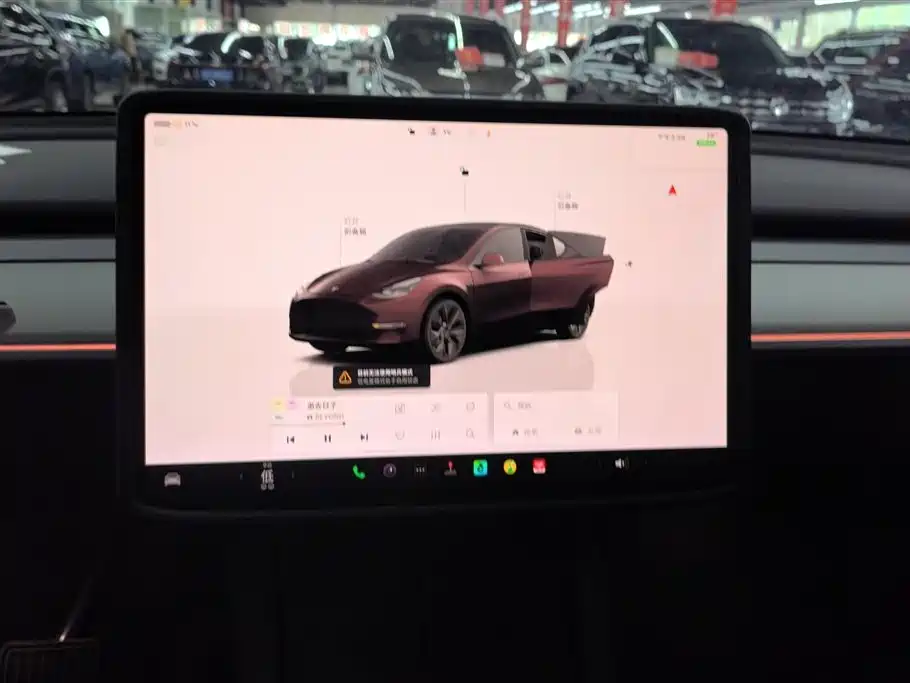 Tesla Model Y 2023 — фото 13