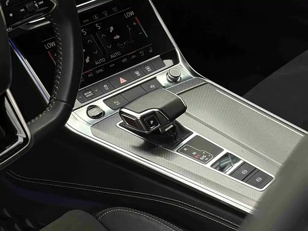 Audi A6L 2020 — фото 13