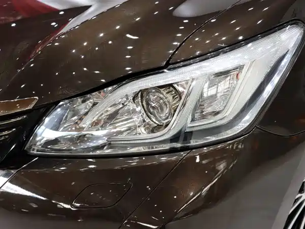 Toyota Crown 2018