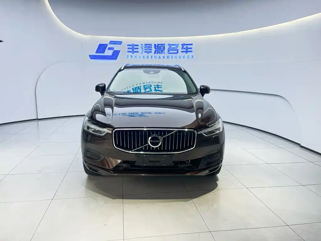 Volvo XC60 2019 — фото 12
