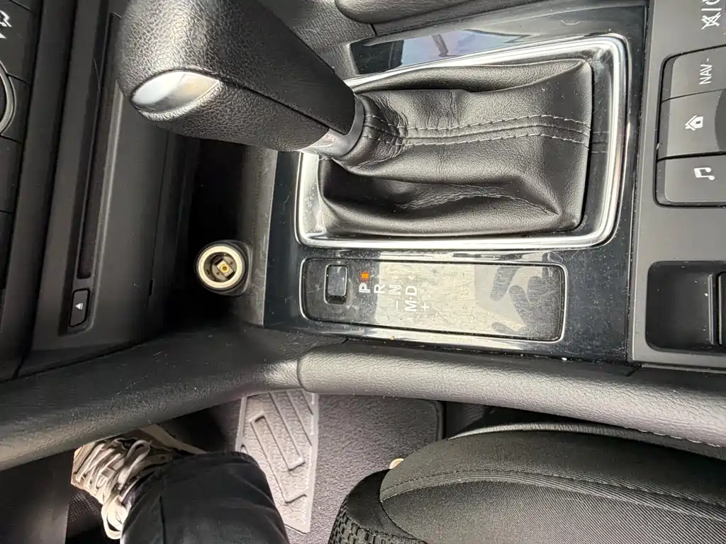 Mazda 3 Axela 2017 — фото 17