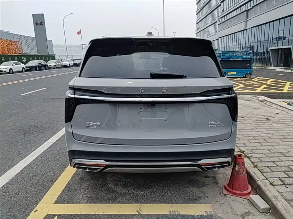 Hongqi HS7 PHEV 2024 — фото 10