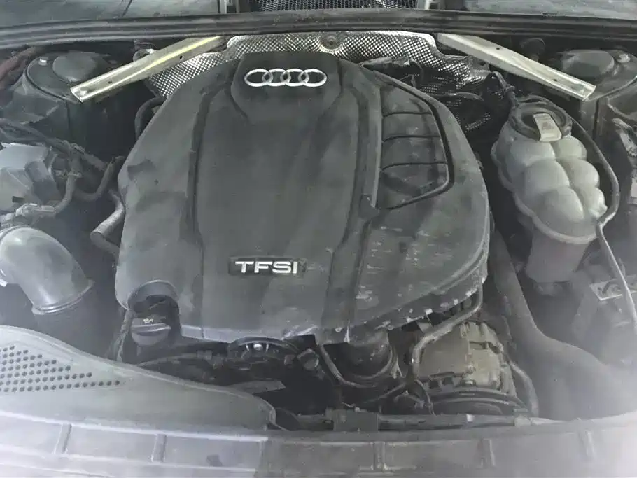 Audi A4L 2021 — фото 10