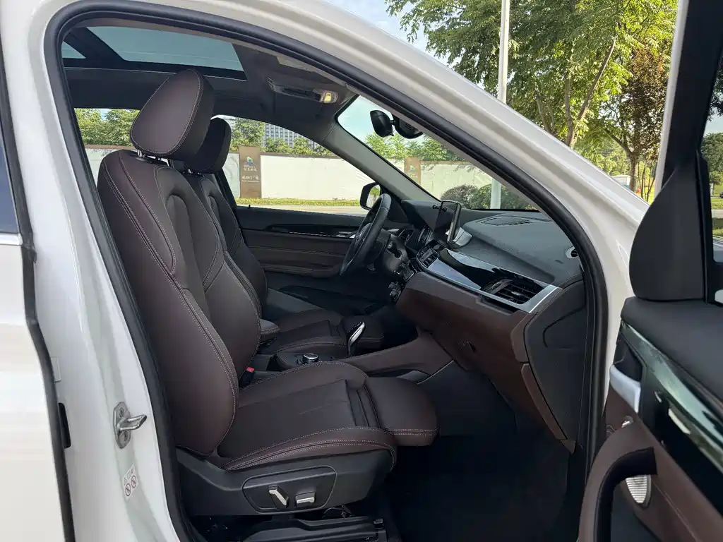 BMW X1 2022 — фото 13