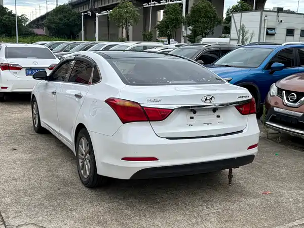Hyundai Mistra 2015