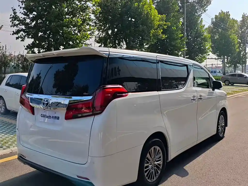 Toyota Alphard 2020 — фото 3