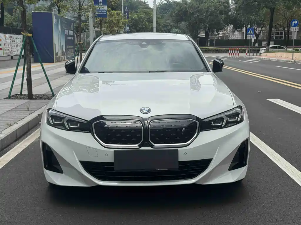 BMW i3 2024 — фото 3