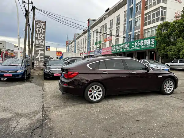 BMW 5 Series GT 2011