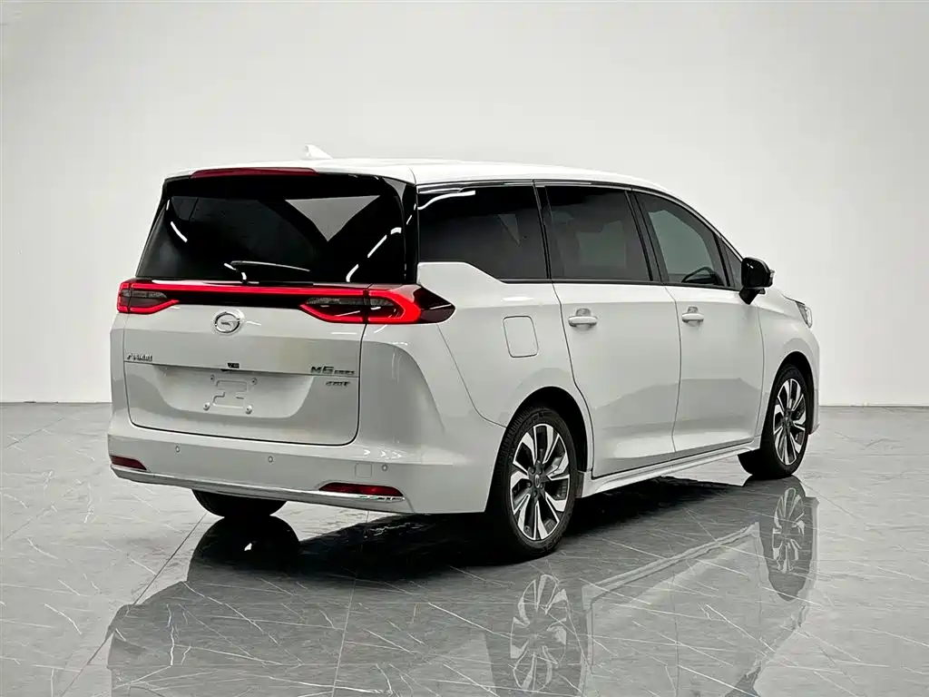 GAC Trumpchi M6 2023 — фото 6