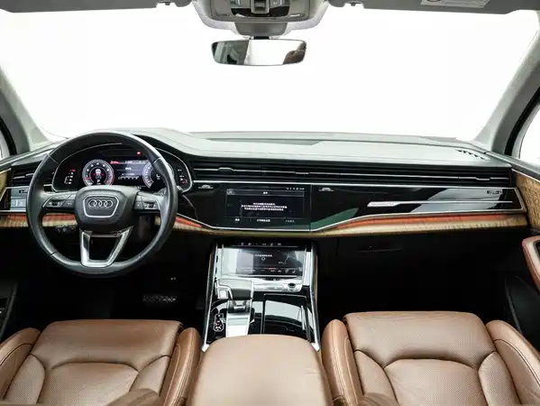 Audi Q7 2021