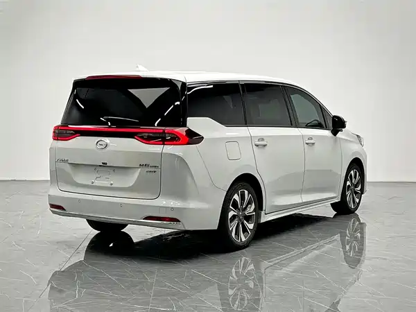 GAC Trumpchi M6 2023