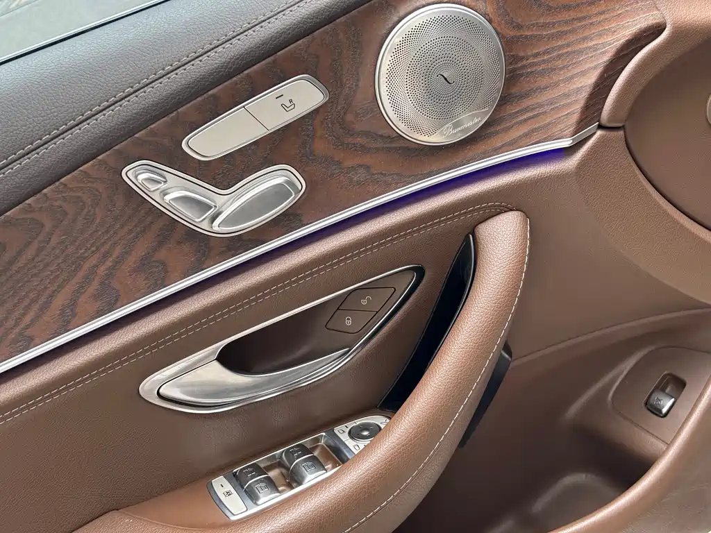 Mercedes-Benz E-Class 2020 — фото 5
