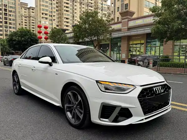 Audi A4L 2021