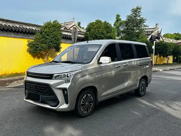 Dongfeng Scenery 380 2023