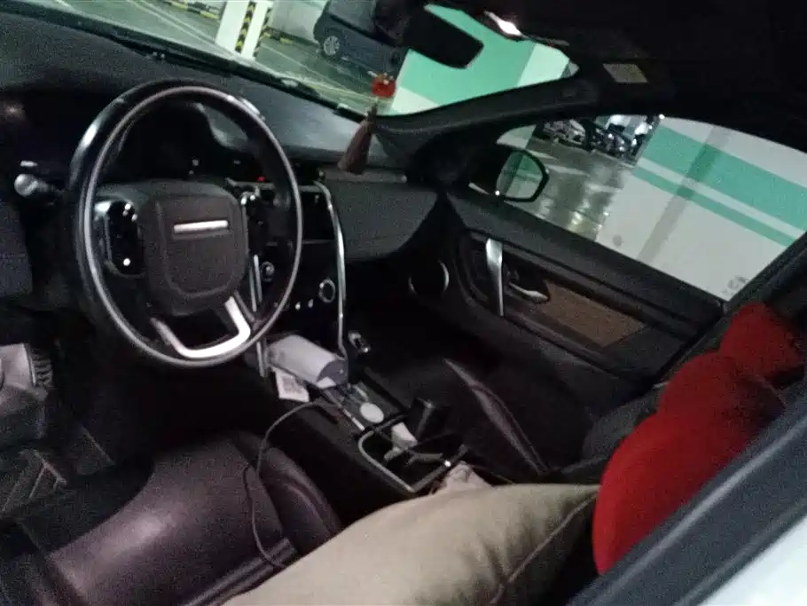 Land Rover Discovery Sport 2020 — фото 12