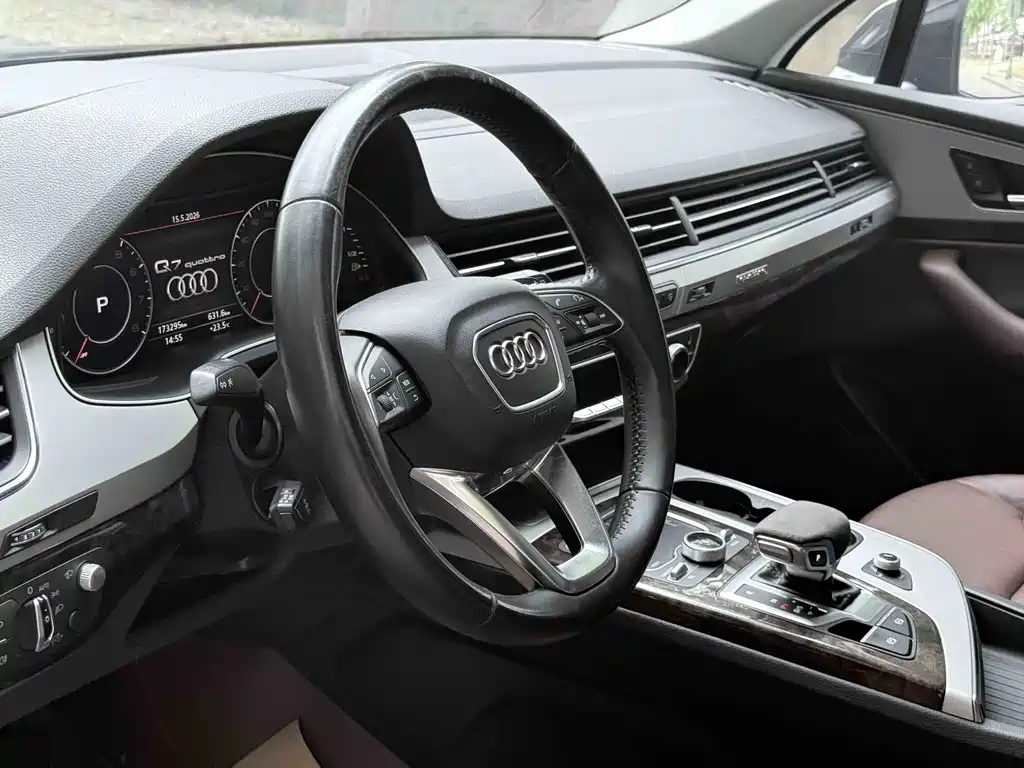 Audi Q7 2017 — фото 13