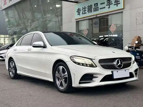 Mercedes-Benz C-Class 2021