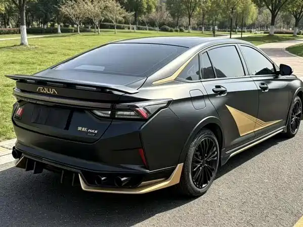 Dongfeng Yixuan MAX 2022