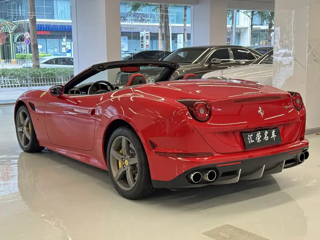 Ferrari California T 2015 — фото 12