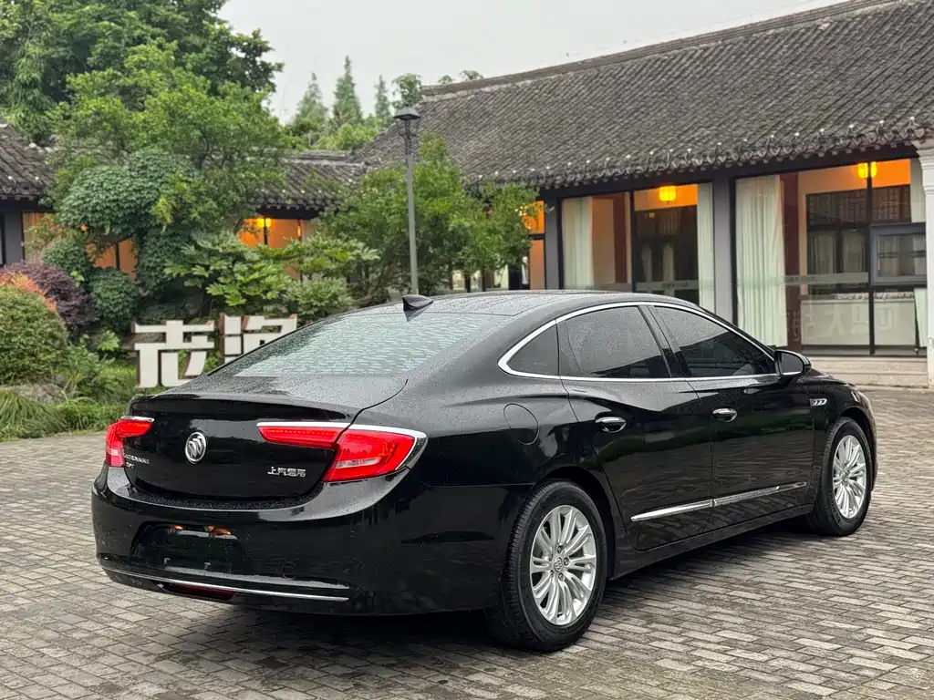 Buick LaCrosse 2016 — фото 14