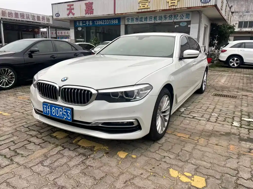 BMW 5 Series 2019 — фото 3