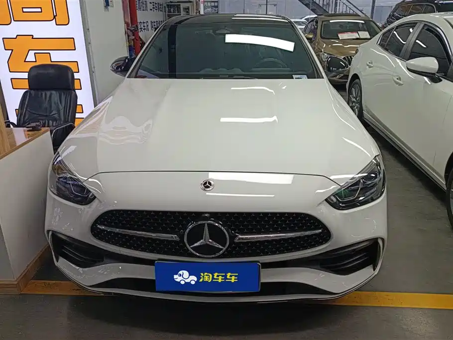 Mercedes-Benz C-Class 2024