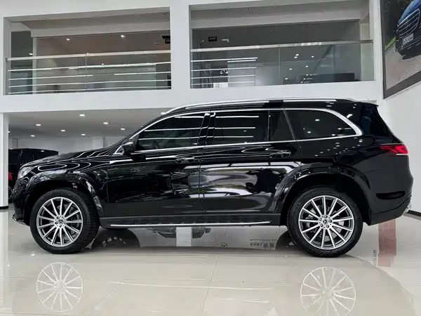 Mercedes-Benz GLS 2023