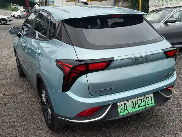 Neta V 2023