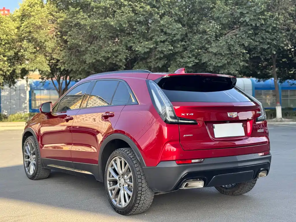 Cadillac XT4 2022 — фото 12